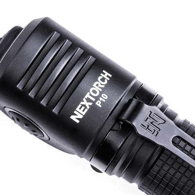 Nextorch P10 multilampa 1400lm laddbar rött, vitt, blått ljus