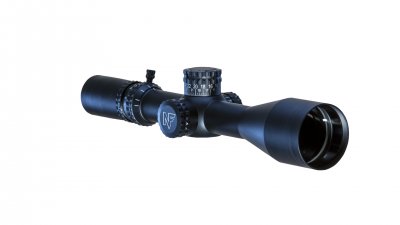 Nightforce ATACR F2 5-25x56, riktm. Mil-R belyst *