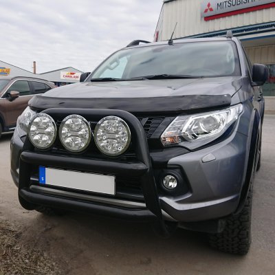 Wesem Fervor LED 220 mm SVART på arbetsbil